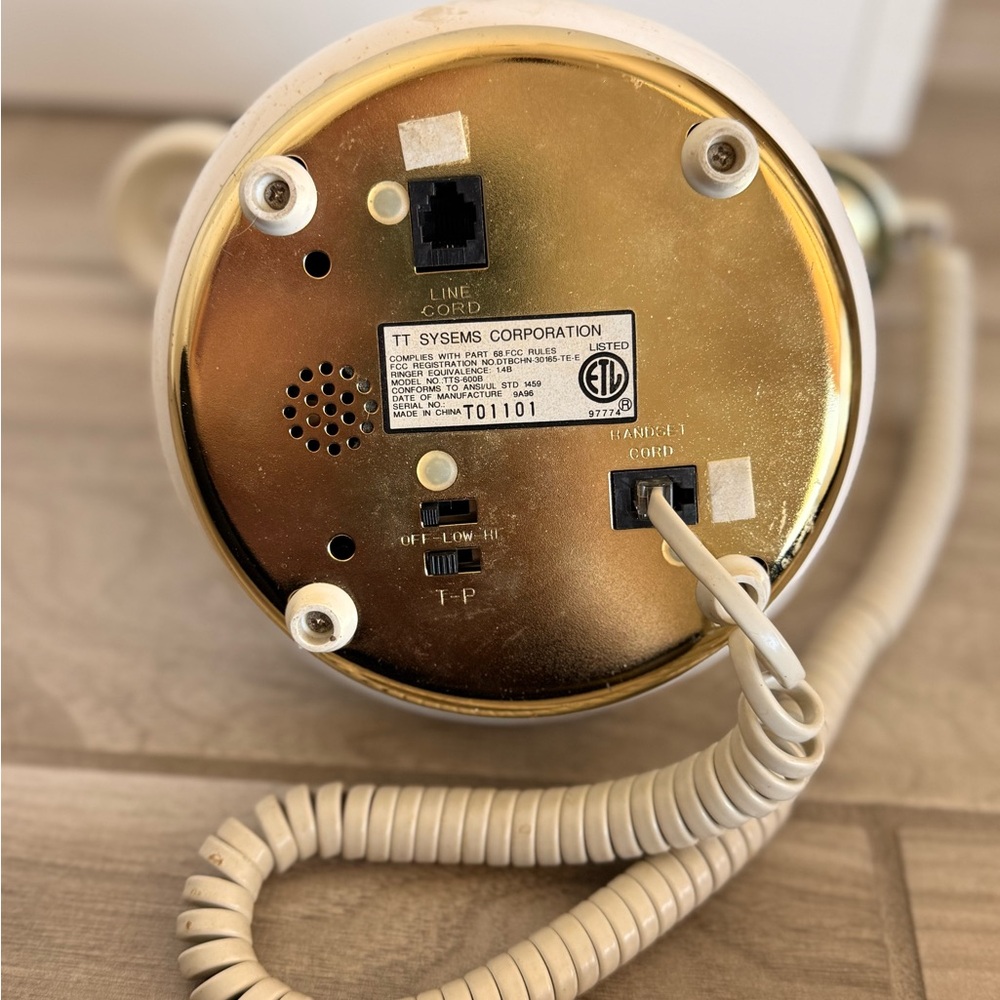 Elegant Floral Rotary Phone with Gold Details - Picture 6 of 6